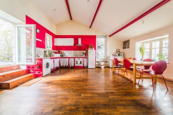 Appartement Rouge Avec Jardin Eymoutiers  Kültér fotó