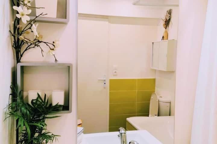 Appartement Rouge Avec Jardin Eymoutiers  Kültér fotó